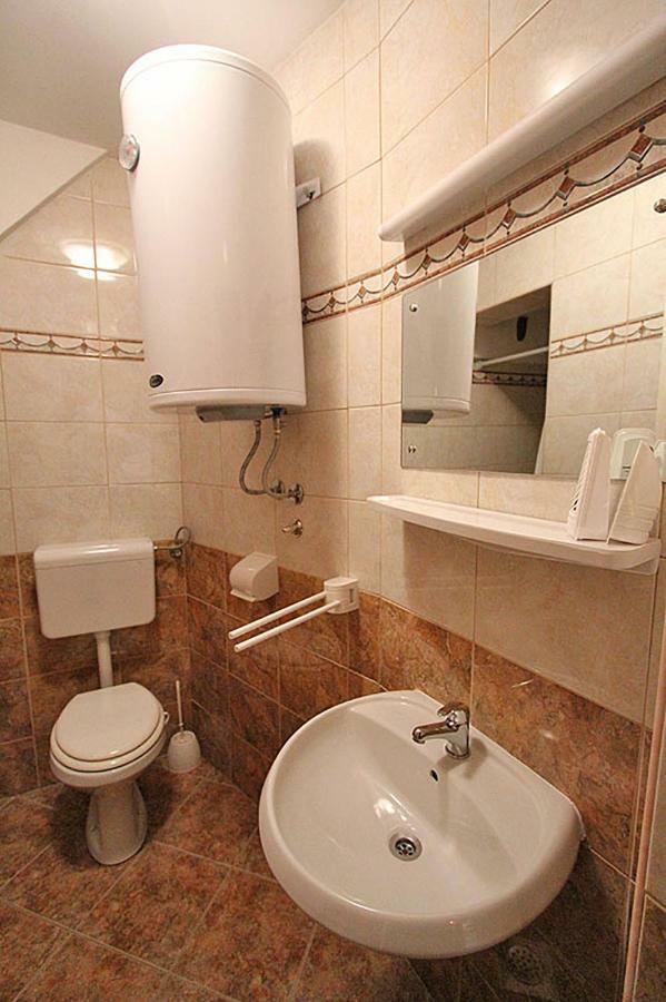 Christian Apartmán *