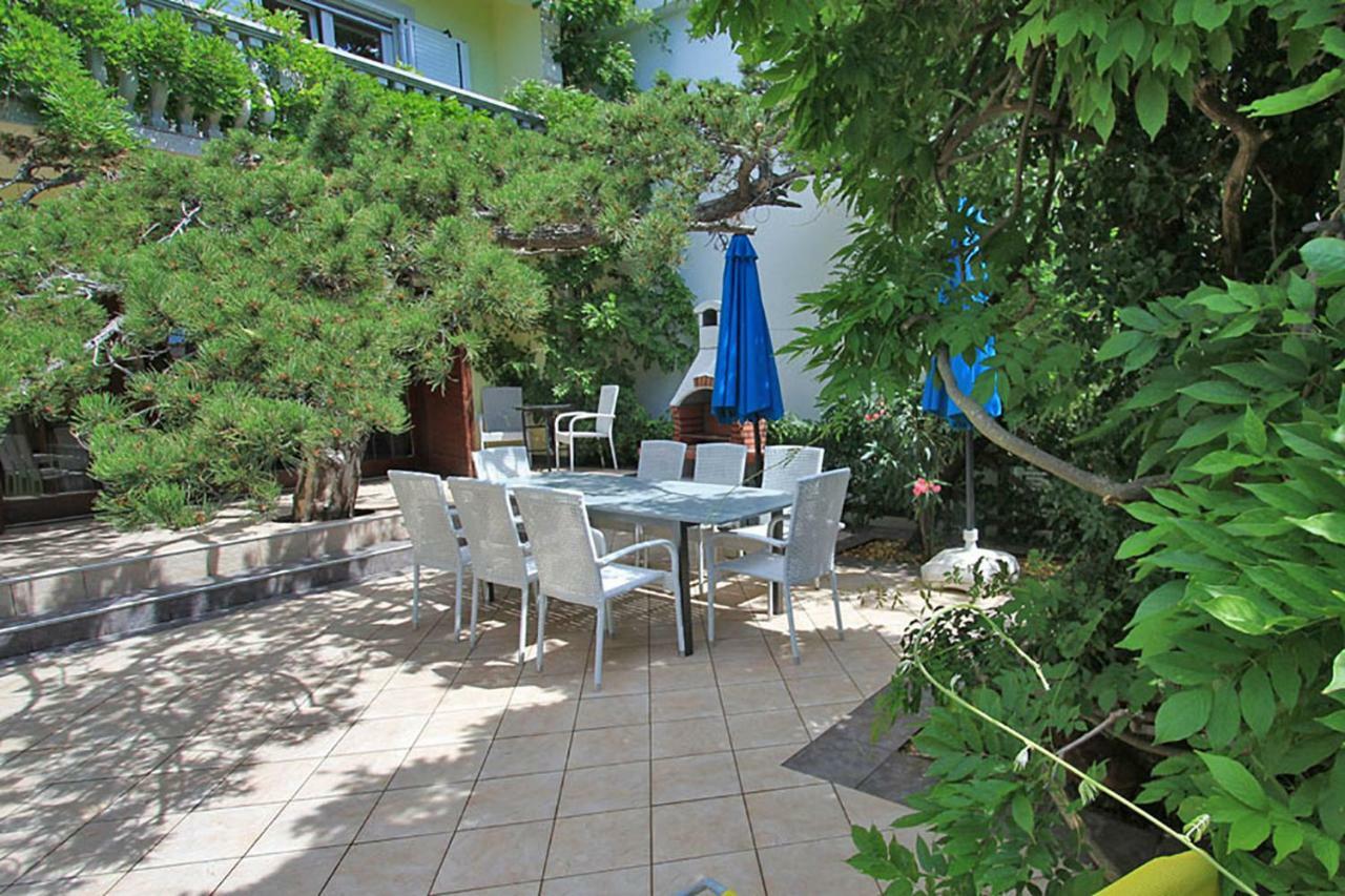 Christian Apartment